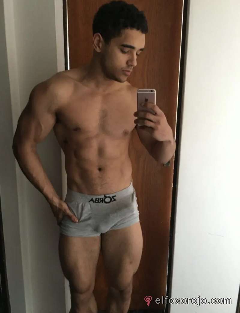 CHICO COLOMBIANO BISEXUAL DOTADO en La Paz - elfocorojo